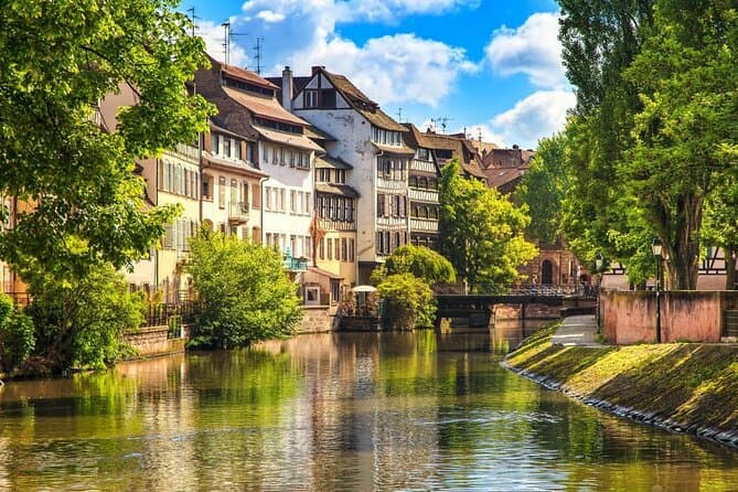 Découvrez le coeur historique de Strasbourg : la Grande Île