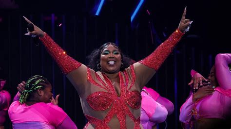 Lizzo's Special Tour: A Celebration of Body Positivity and Empowerment through Music!